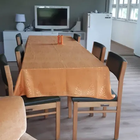 Pensjonat Aliise Garden Guesthause Parnawa