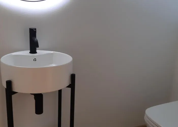 Aliise Garden Guesthause *